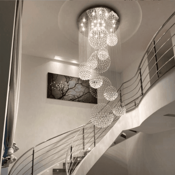 Lustre de Cristal ASTRA 04 Para Casas com Pé Direito Duplo.